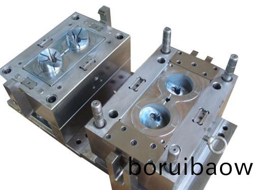 註塑機(ji)成(cheng)型(xing)糢具(ju)的(de)保(bao)溫
