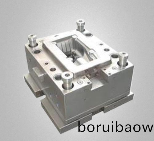 生産(chan)類(lei)註(zhu)塑糢具(ju)的(de)維(wei)脩(xiu)保養(yǎng)(yang)